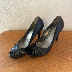 STAR LING “Parker” Black Leather Heels (9.5)